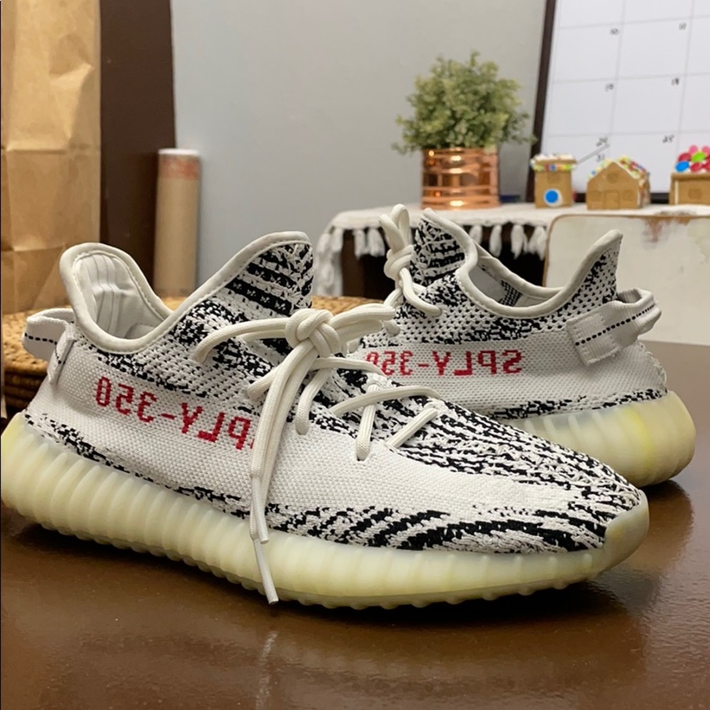 YEEZY ZEBRA 350 V2
